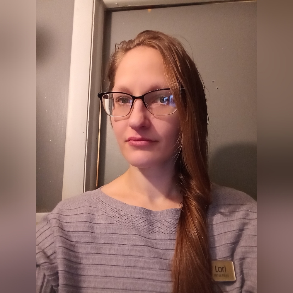 Meet your Posher, Lori